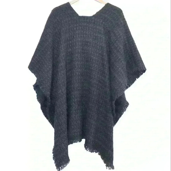 Vince Camuto Blu/Blk, Poncho, One Size - Picture 2 of 6